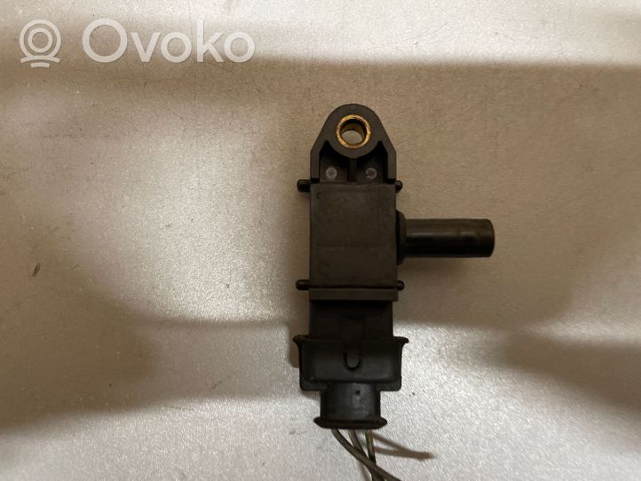 Opel Astra J Sadales vārpstas apgriezienu sensors 55566186