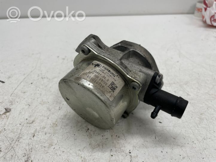 Mercedes-Benz A W176 Alipainepumppu 146505272R