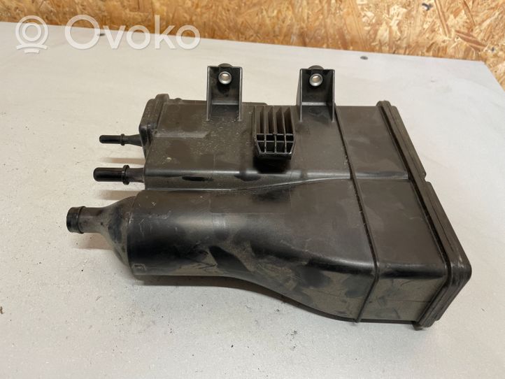 BMW 1 F20 F21 Serbatoio a carbone attivo per il recupero vapori carburante 7489619