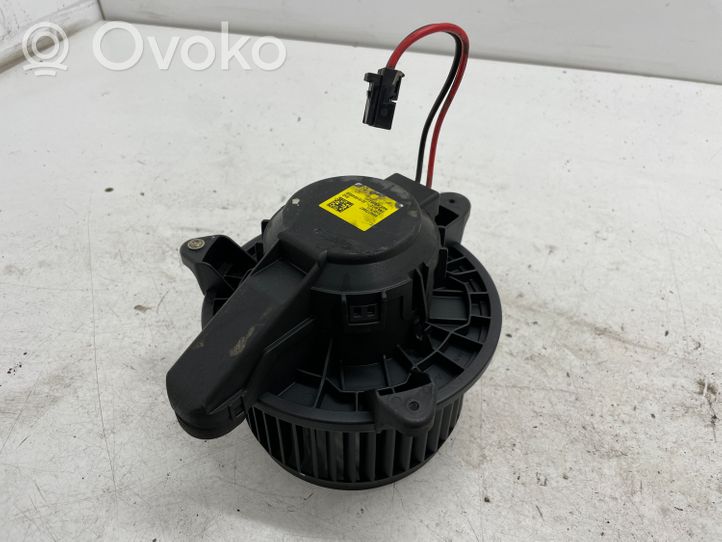 Volvo XC40 Ventola riscaldamento/ventilatore abitacolo 8888773987