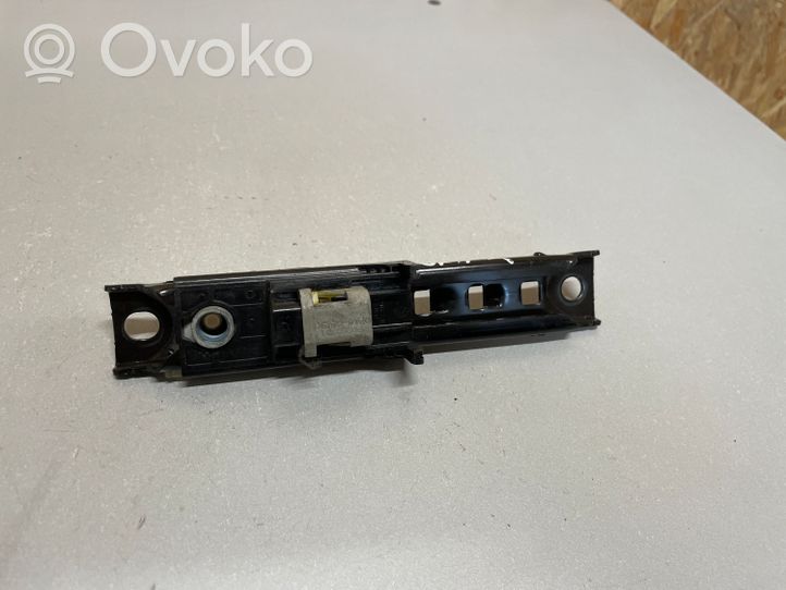 Opel Mokka X Seat belt height adjuster 13585757