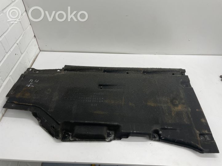 Audi A4 S4 B9 Šoninė dugno apsauga 8W0825207