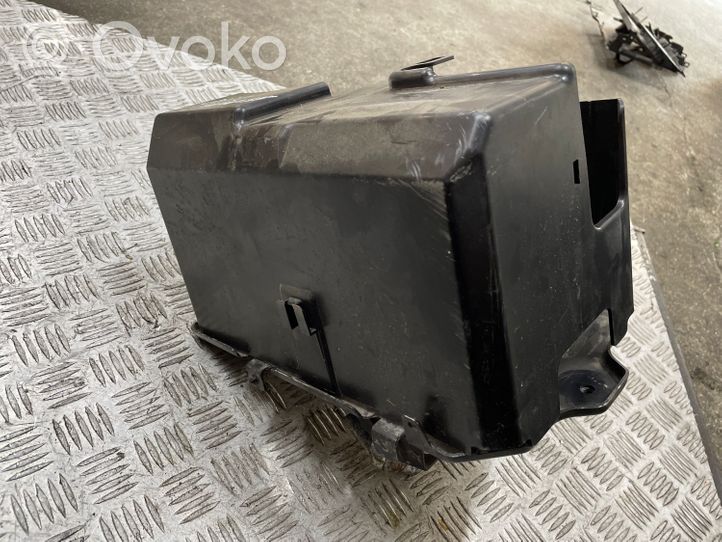 Opel Insignia B Vassoio scatola della batteria 84221669