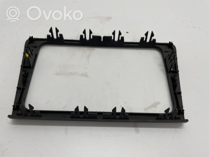 Seat Toledo IV (NH) Radio/GPS head unit trim 5JA858415