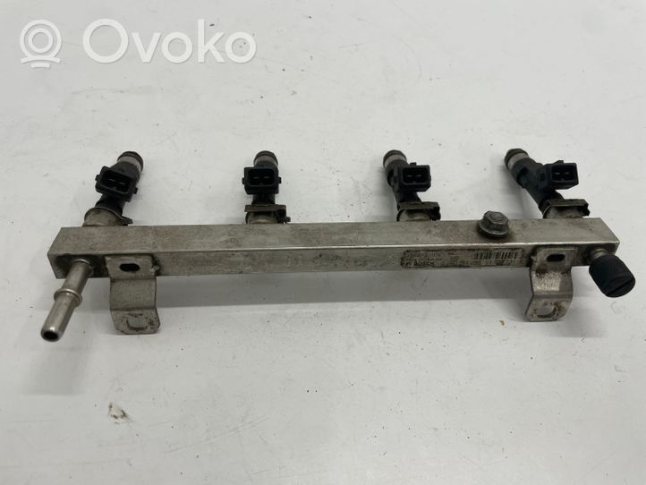 Opel Corsa E Injektoren Einspritzdüsen Satz Set 55572731