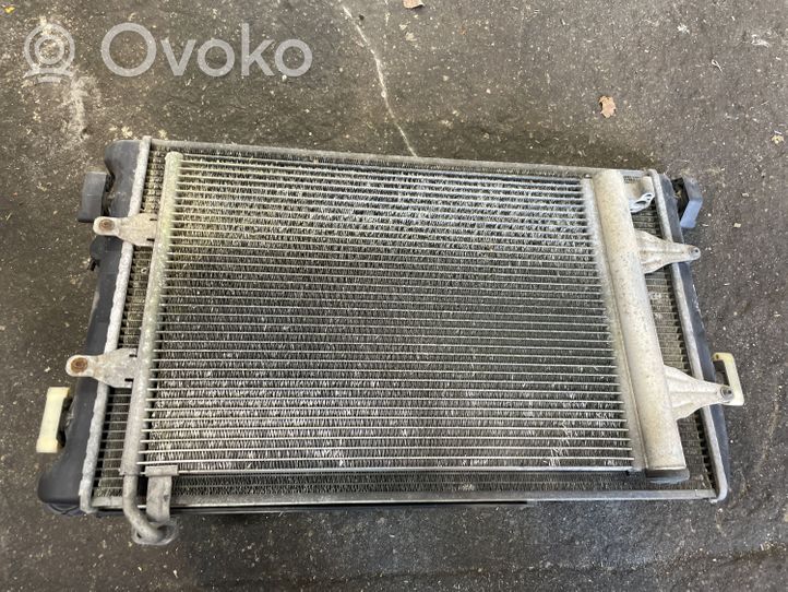 Skoda Fabia Mk2 (5J) Set del radiatore 6Q0121253R