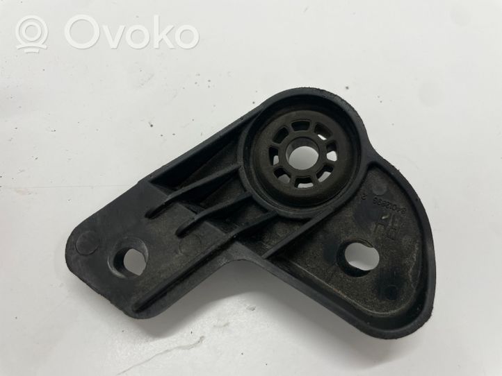 Opel Insignia B Staffa del pannello di supporto del radiatore 84012896