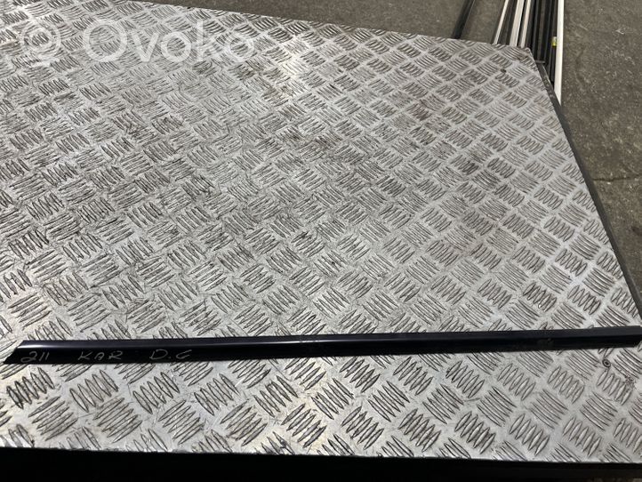 Mercedes-Benz E W211 Rivestimento vetro lato posteriore 