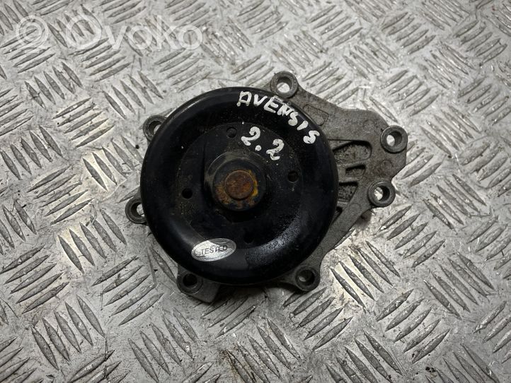 Toyota Avensis T270 Vandens pompa 