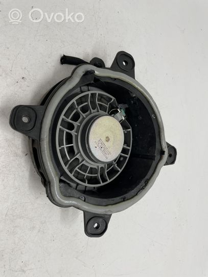 Opel Corsa F Takaoven kaiutin 9803320280