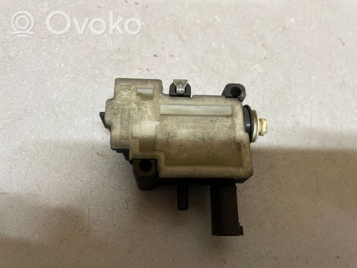 BMW 3 E90 E91 Motorino del tappo del serbatoio del carburante 6985880