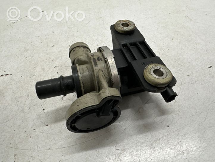 BMW 3 F30 F35 F31 Fuel tank valve 7303949