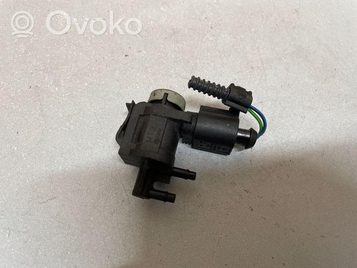 Volkswagen Tiguan Zawór podciśnienia / Elektrozawór turbiny 1K0906283A