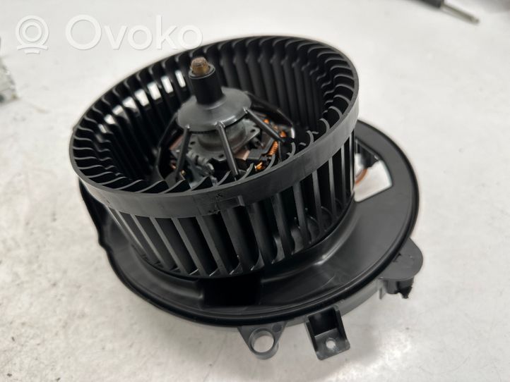 Volkswagen Golf VIII Ventola riscaldamento/ventilatore abitacolo 0T78694CA