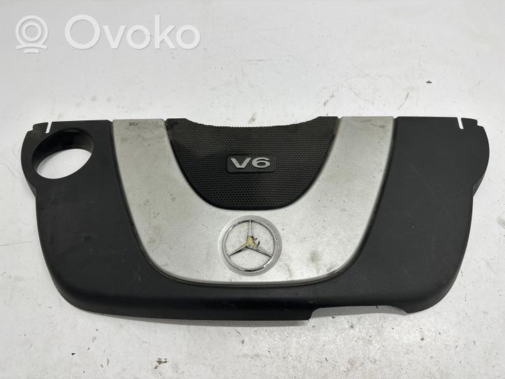 Mercedes-Benz E C207 W207 Osłona górna silnika A2720100067