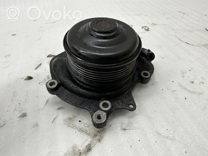 Mercedes-Benz S W221 Pompe de circulation d'eau A6422002001