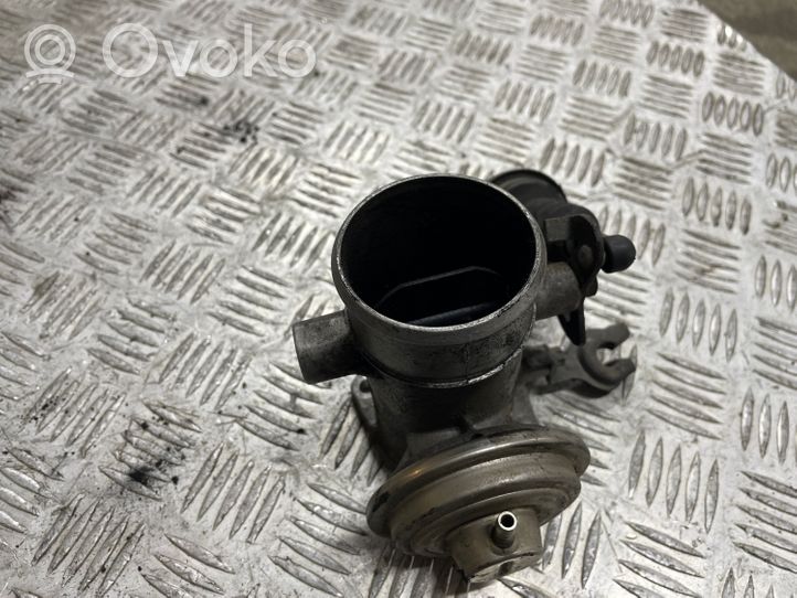 Mercedes-Benz C W202 EGR-venttiili A6110980417