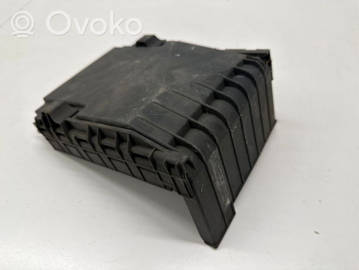 Audi A3 S3 A3 Sportback 8P Fuse box cover 1K0937132F