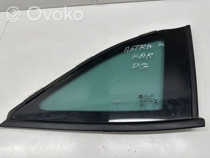 Opel Astra K Rear side window/glass 39045687