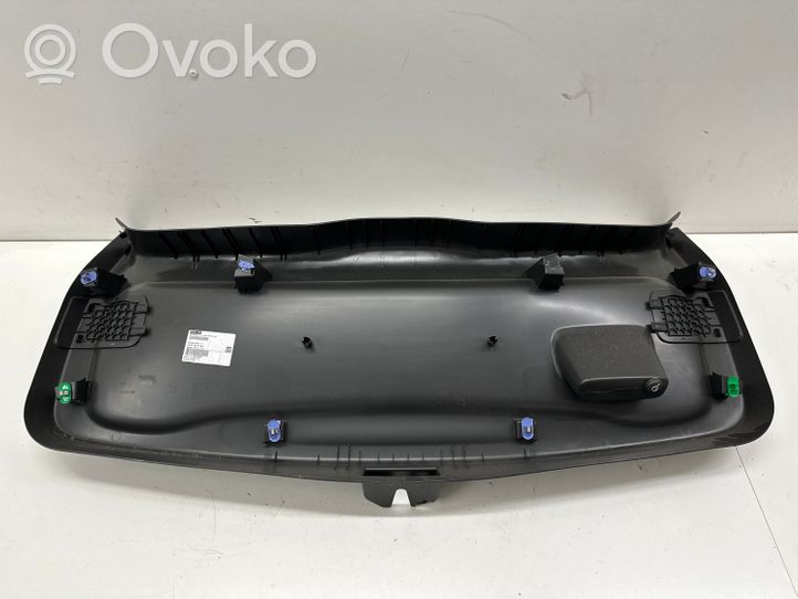 Opel Astra K Takaluukun alaosan verhoilu 39066899