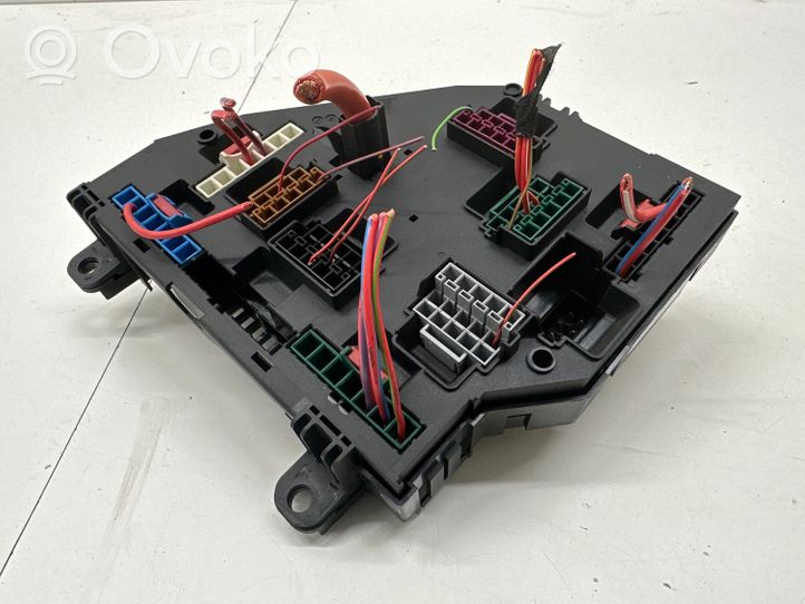 BMW 6 F12 F13 Ramka / Moduł bezpieczników 9252813