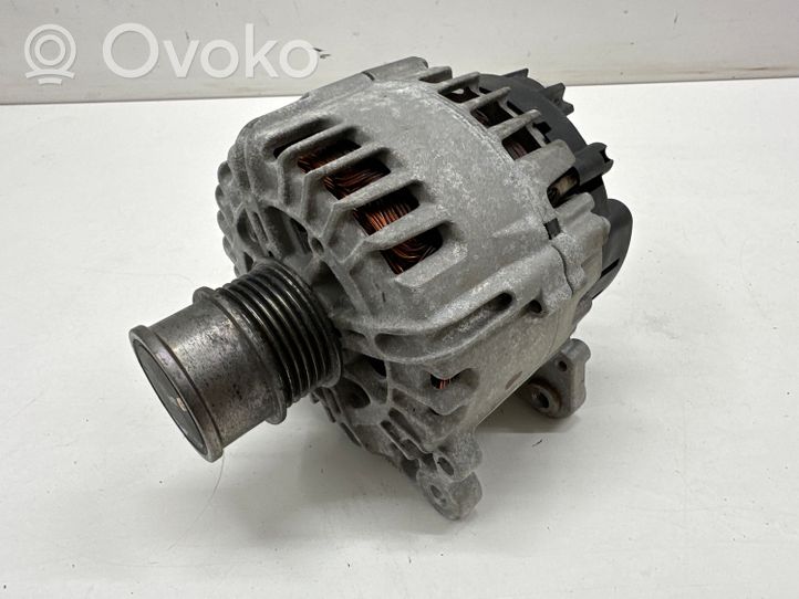 Volkswagen Golf Sportsvan Generatore/alternatore 04C903023K