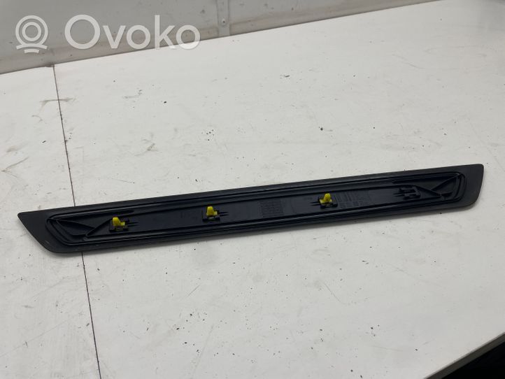 BMW 2 F45 Kita slenkscių/ statramsčių apdailos detalė 7263315