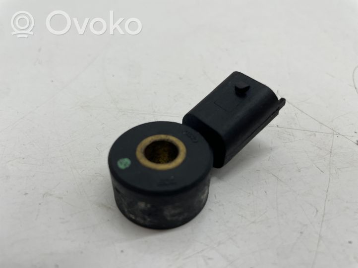 Opel Corsa E Detonation knock sensor 55563372