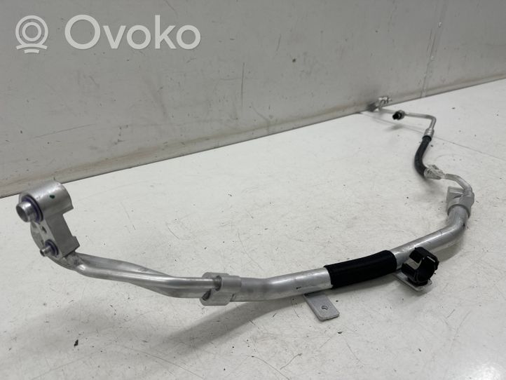 BMW X7 G07 Air conditioning (A/C) pipe/hose 