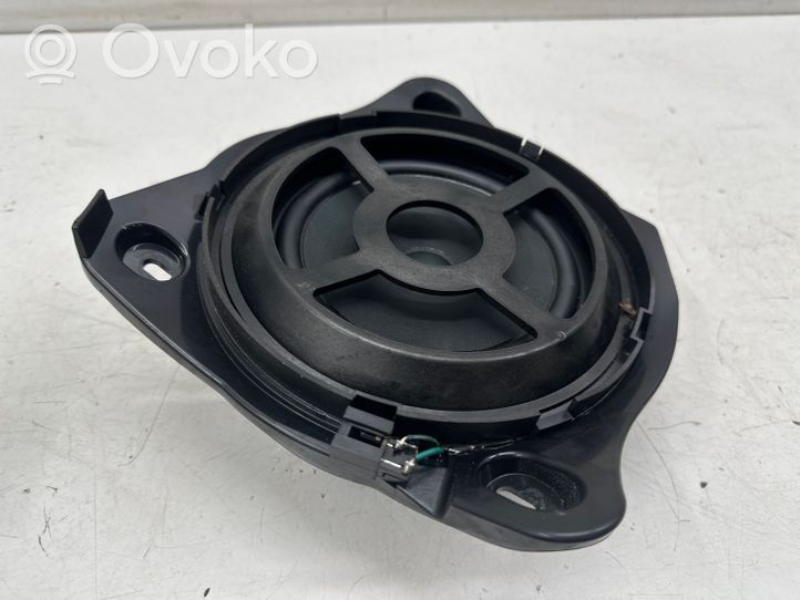 Mercedes-Benz E W213 Subwoofer-bassokaiutin A2058201602