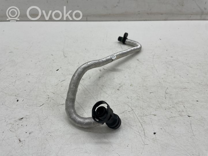 BMW 1 F20 F21 Sfiato/tubo di sfiato/tubo flessibile 8608766