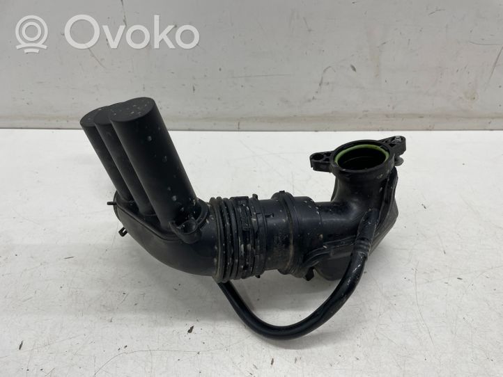 Seat Leon IV Parte del condotto di aspirazione dell'aria 04E129656AK