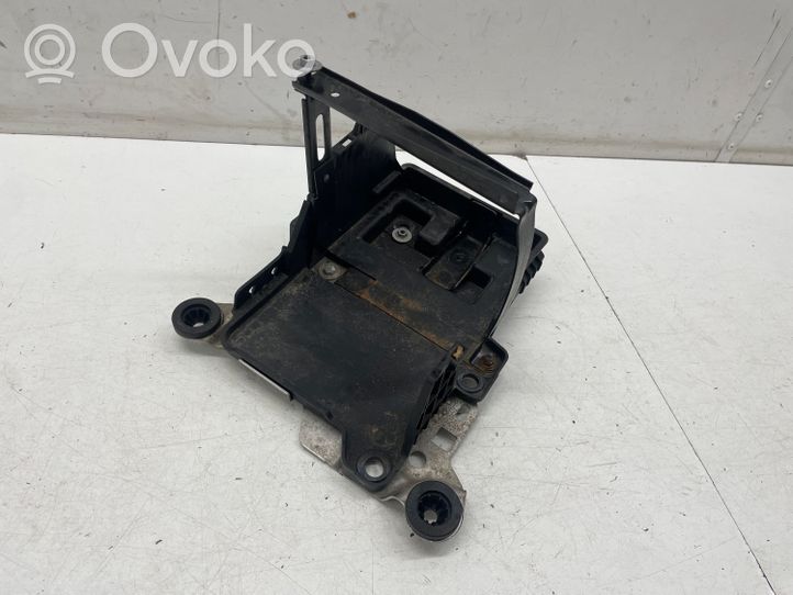 Ford Focus Boîte de batterie JX6B10723AB