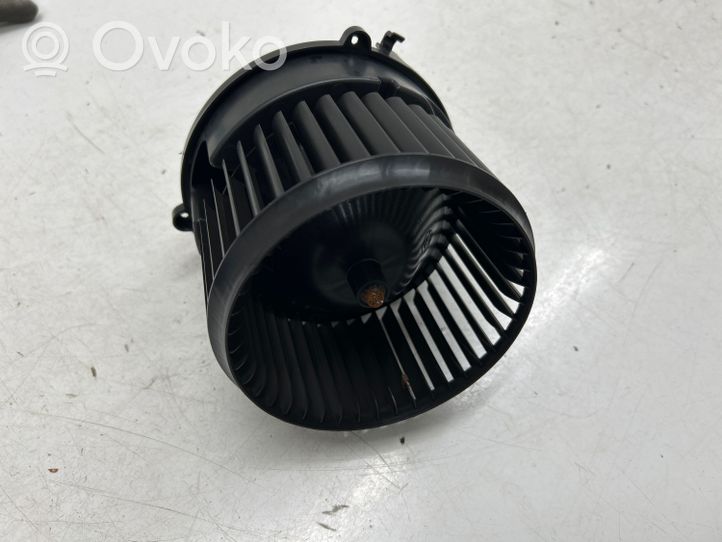 BMW X1 F48 F49 Soplador/ventilador calefacción 9297752