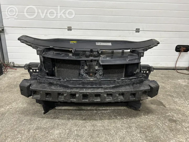 Volkswagen PASSAT CC Jäähdyttimen kehyksen suojapaneeli 3G0121253BC