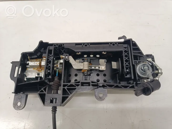 Audi A4 S4 B9 8W Klamka zewnętrzna drzwi przednich 8W02837812A