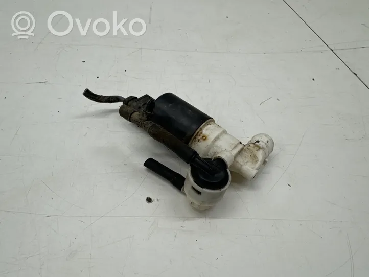 Volvo V60 Windshield washer spray nozzle 22006903