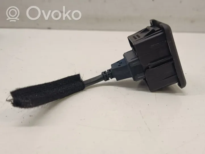 Opel Grandland X USB-pistokeliitin 39139189