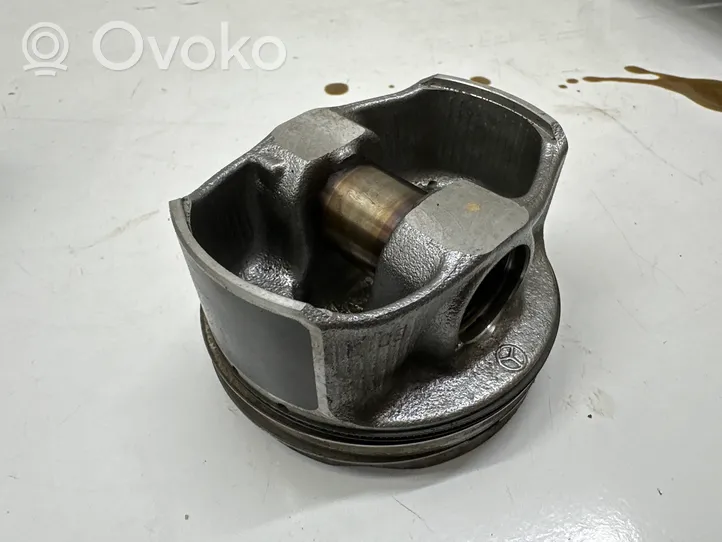 Mercedes-Benz C W206 Piston 