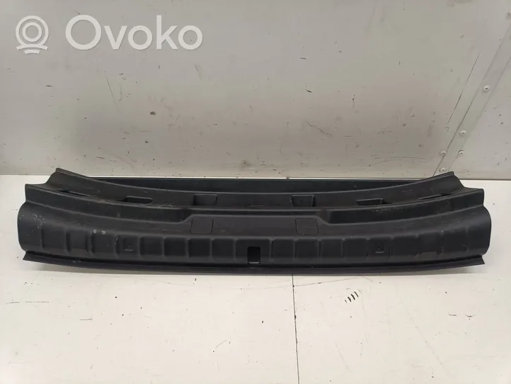 BMW 5 G30 G31 Bagažinės slenksčio apdaila 7373575