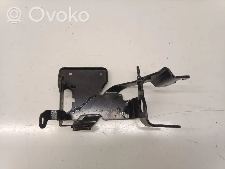 Peugeot 2008 II ABS pump bracket 9831013180