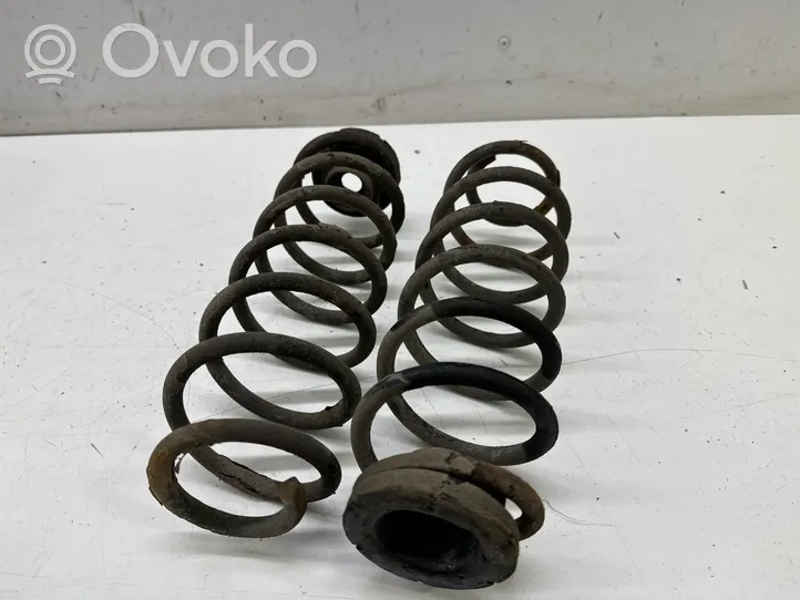 Volkswagen Polo V 6R Rear coil spring 