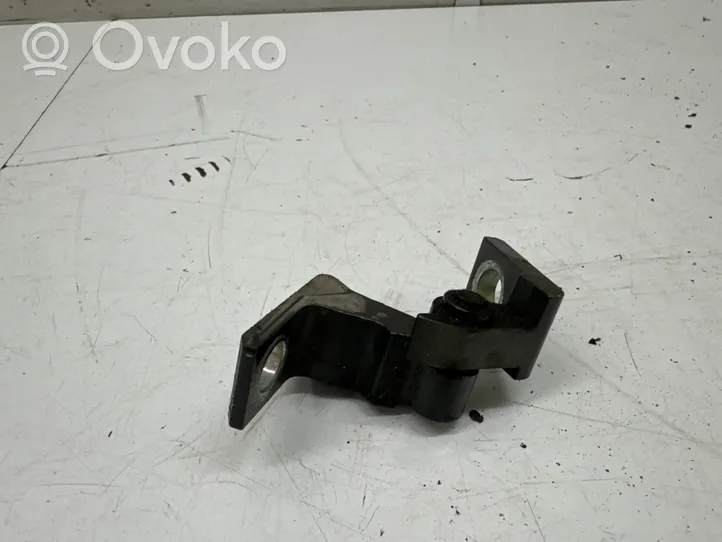 Volkswagen Polo V 6R Rear door upper hinge 7N0831401