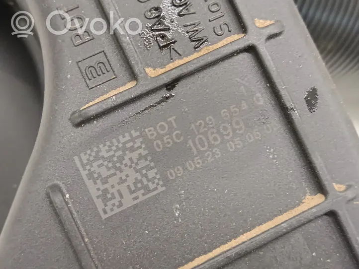 Audi A3 8Y Część rury dolotu powietrza 5Q0129684E