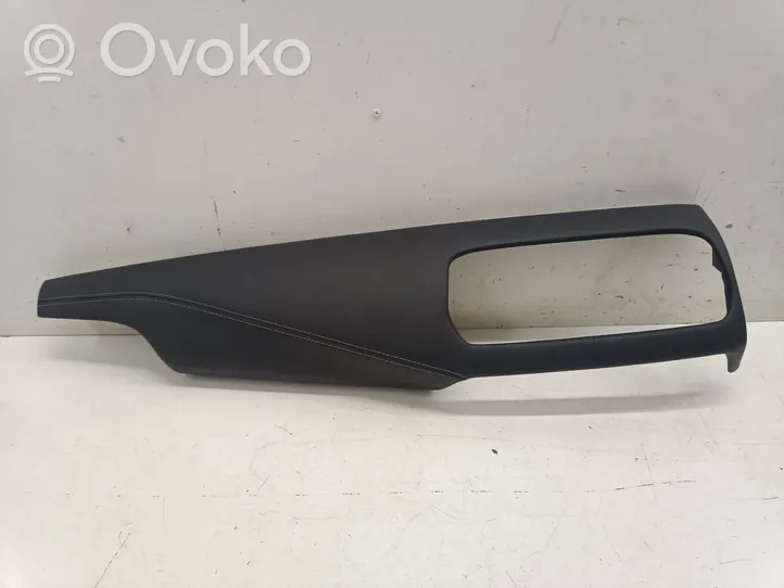 Nissan Qashqai J12 Ramka deski rozdzielczej 682116UV0A