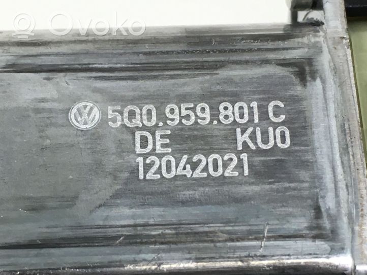 Audi Q3 8U Silniczek podnośnika szyby drzwi przednich 5Q0959801C