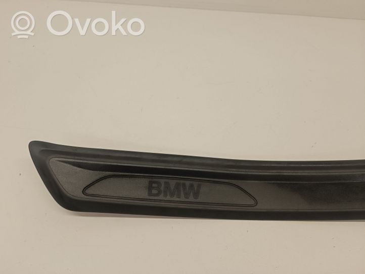 BMW 2 F46 Listwa progowa tylna 7316822