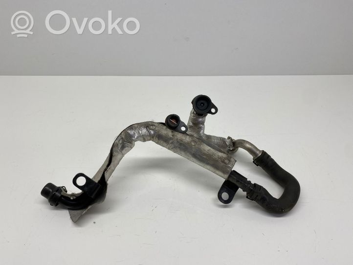 Audi A5 Tuyau de liquide de refroidissement moteur 06L121085AF