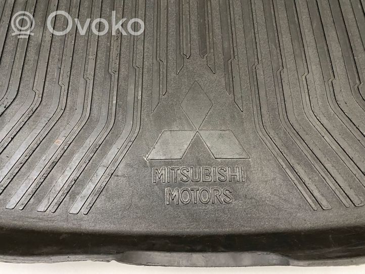 Mitsubishi Eclipse Cross Tapis en caoutchouc MZ314980
