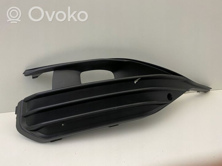 Seat Leon IV Etupuskurin alempi jäähdytinsäleikkö 5FA853666E